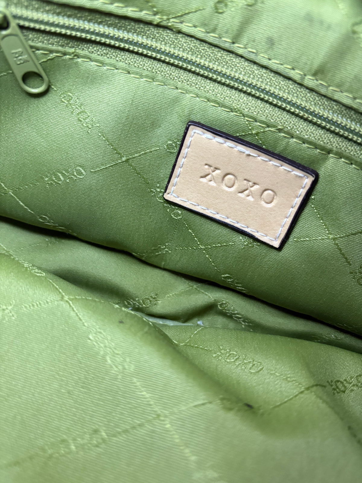 XoXo Green/White Graphic Purse